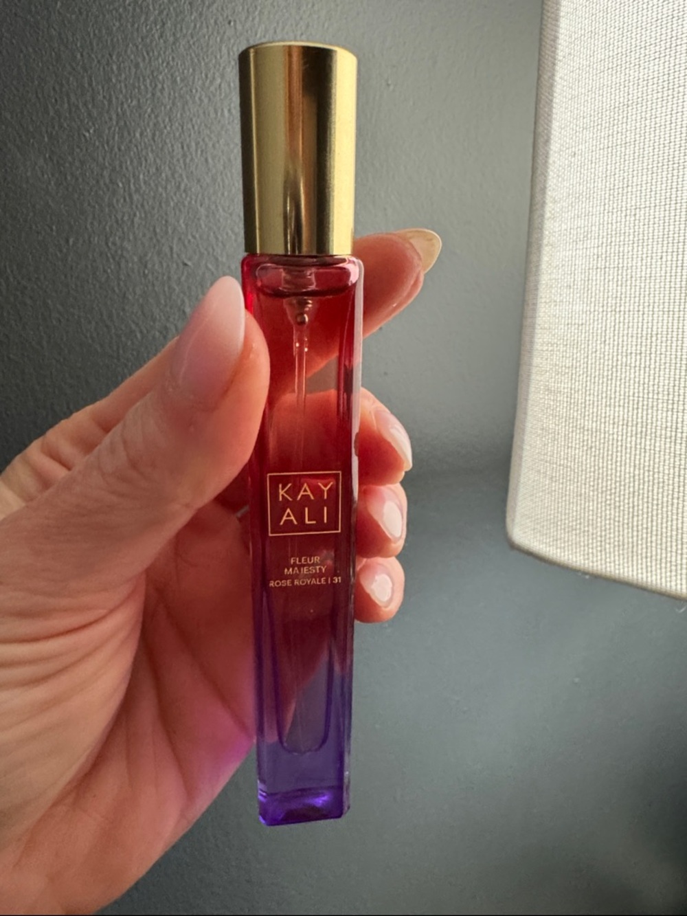 Kayali Fleur Majesty Rollerball Perfume - Pink to Purple Gradient - Picture 2 of 2